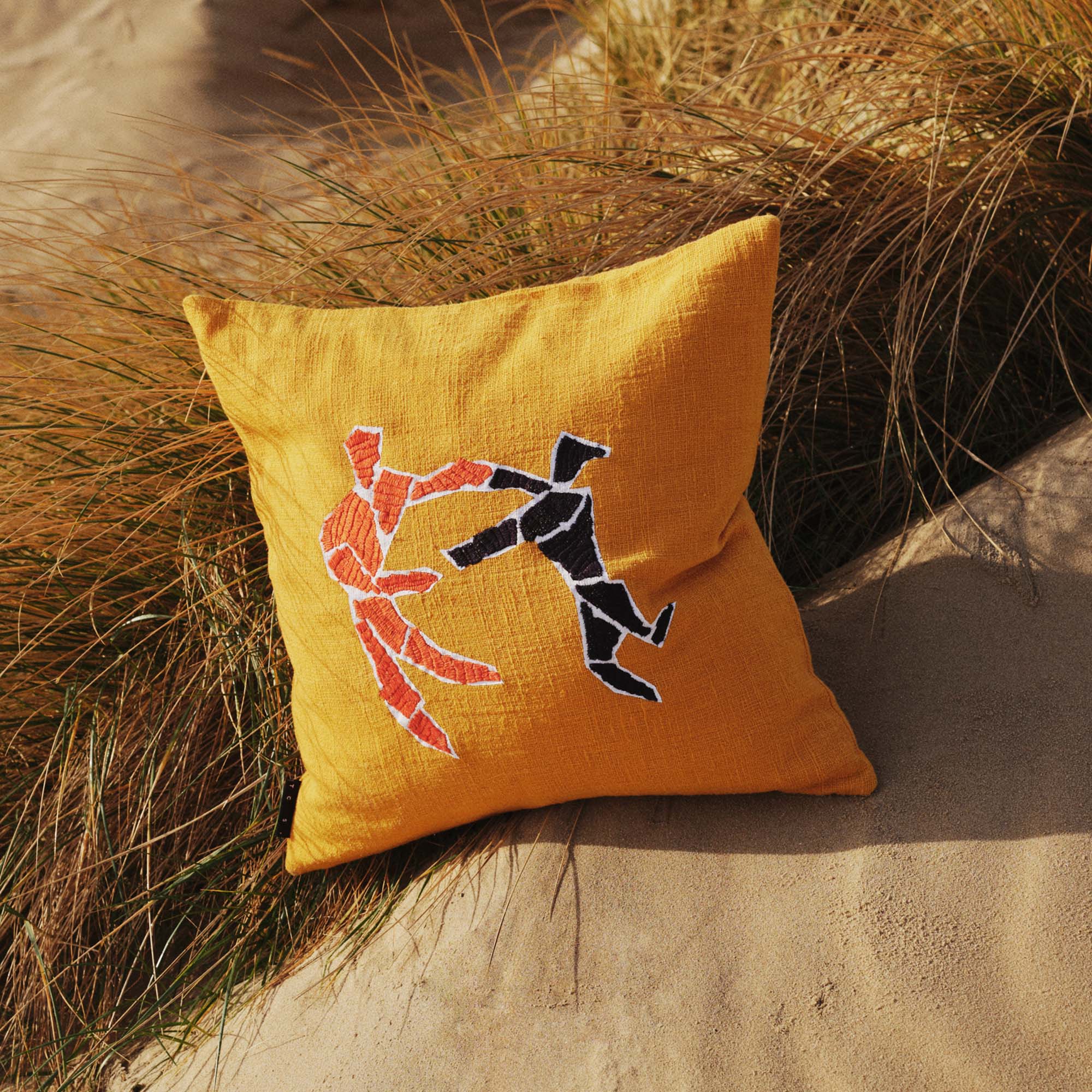 Pieces Dancing Figures Cushion Cover 50 x 50cm